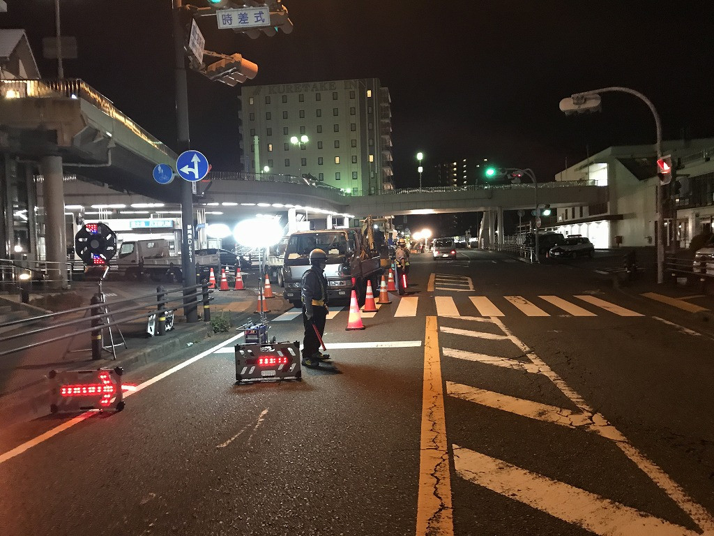 夜間工事における交通誘導